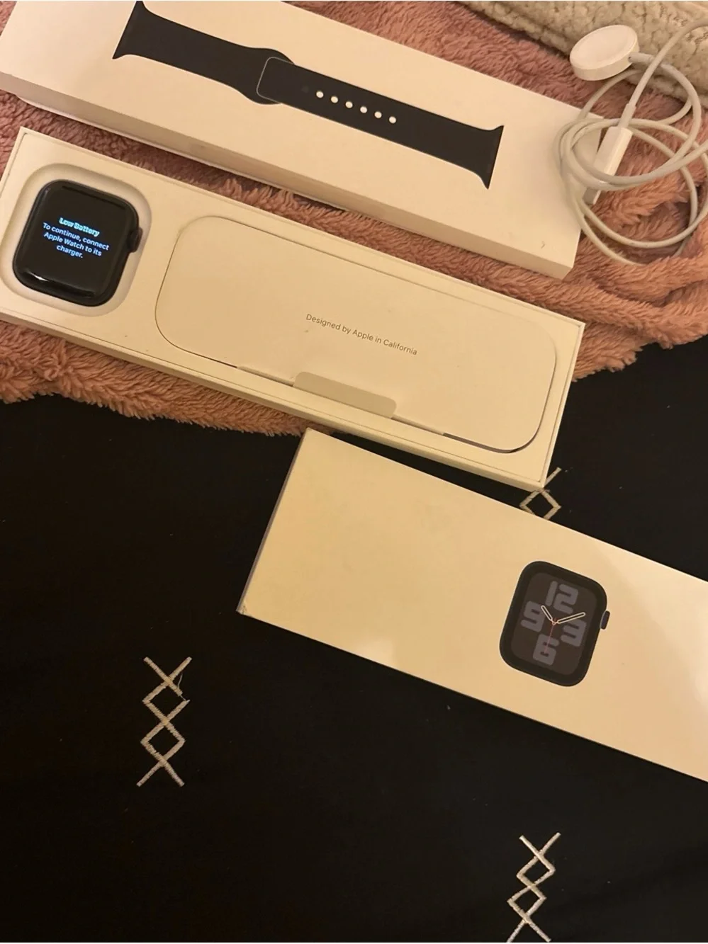 Apple Watch se with Black Band and Black Display